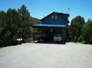 38 Olympio Ln, Cedar Crest, NM 87008