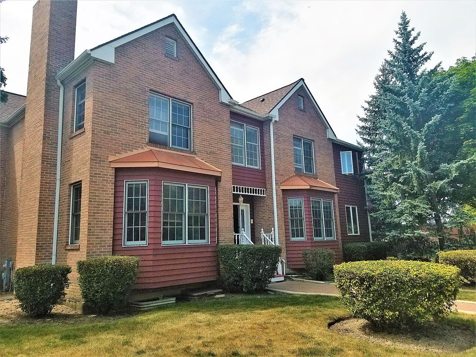 1st image of 1616 N Clarence Ave