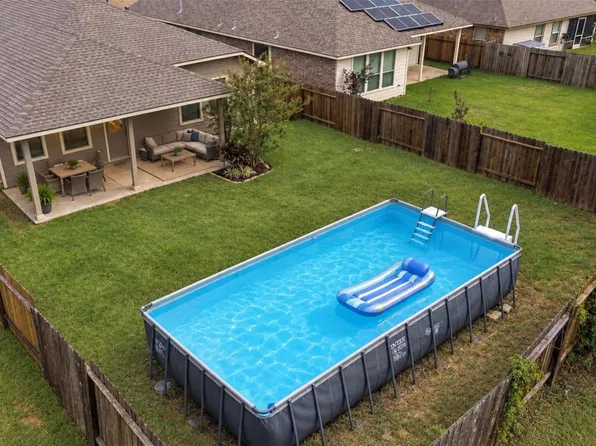 135 Piney Ptwy, Magnolia, TX 77354