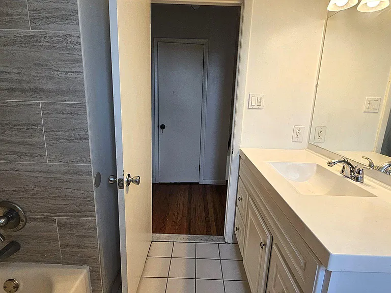328 Rees Dr — Photo 32