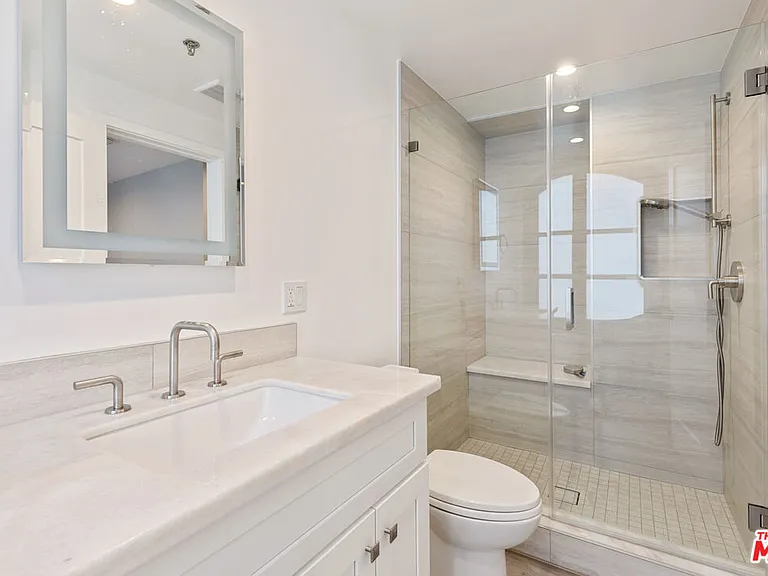 9249 Burton Way #404 — Photo 4