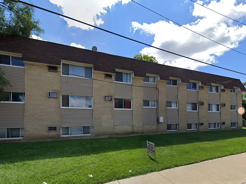 1116 Irving Ave