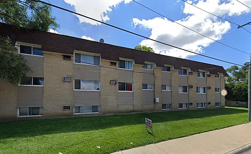 1116 Irving Ave Photo 1
