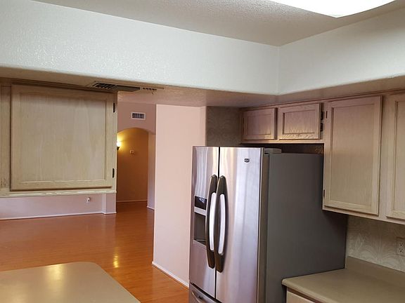 4th image of 3813 W Shannon St