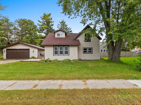 W7680 Oak St, Shiocton, WI 54170