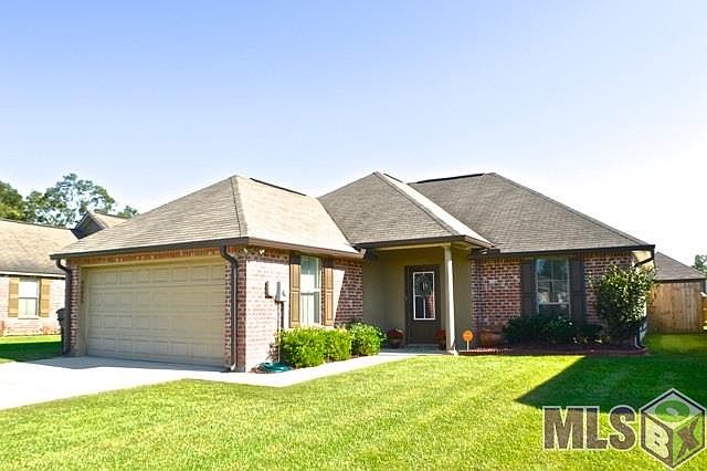1st image of 40459 Bailey Dr