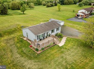 27 Amity Park Rd, Birdsboro, PA 19508