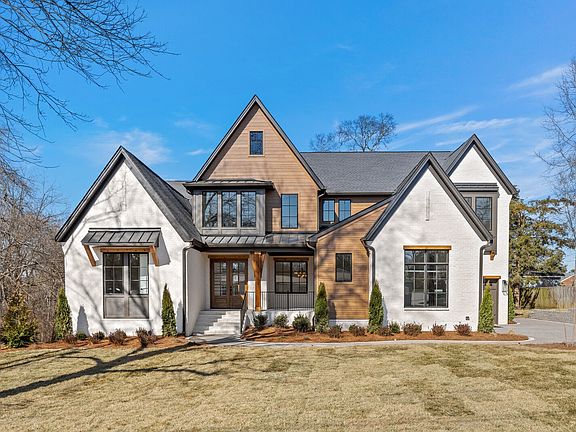 3rd image of 6804 Fleetwood Dr