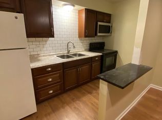 121 S Washington St #4, Genoa, IL 60135