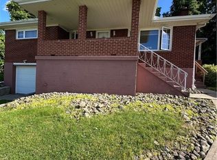 1901 Maine Ave, West Mifflin, PA 15122