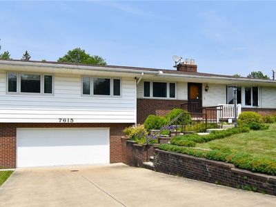 7615 Alan Pkwy, Middleburg Heights, OH, 44130