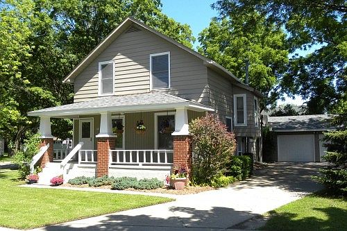 1st image of 801 E Mason St