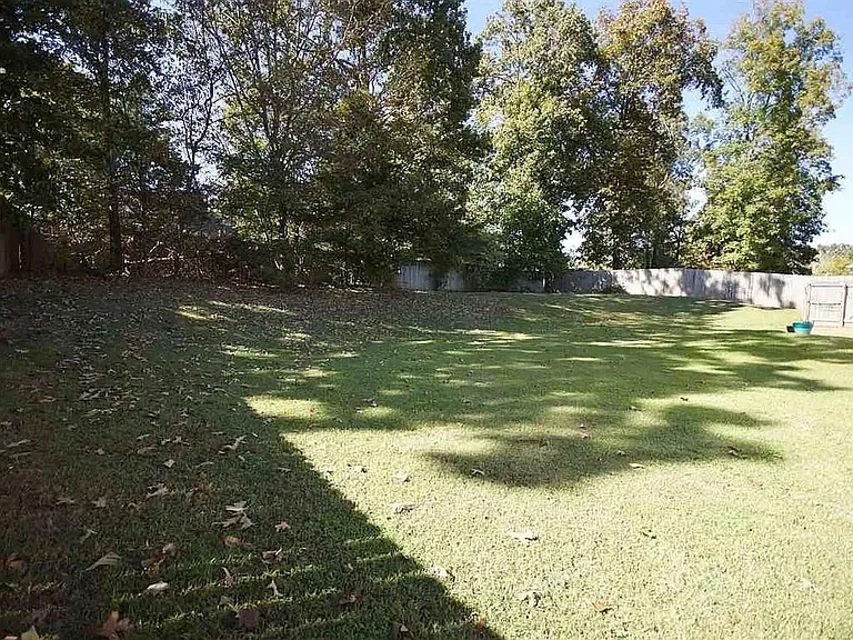 55 Austin Dr — Photo 9