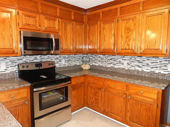 4th image of 110 Wilson Place Ct