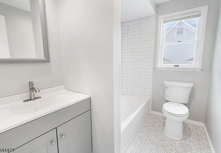 15 Madison Ave — Photo 15