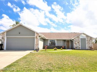 966 Hood St NW, Palm Bay, FL 32907