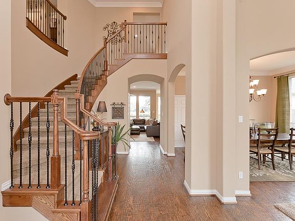 3rd image of 3422 Saint Charles Ct