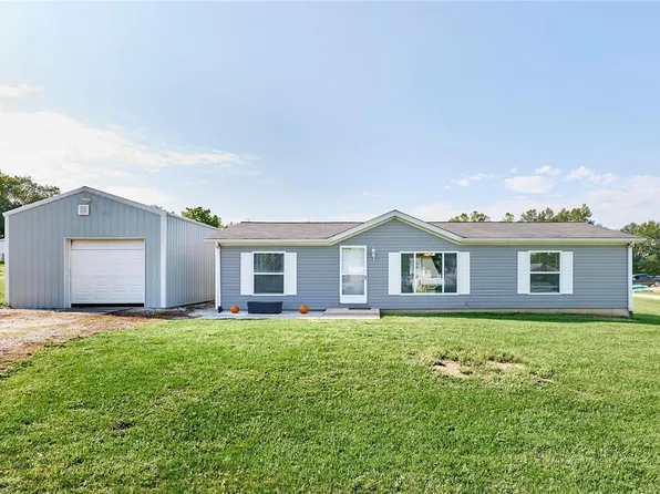 20 Bluewing Ct, Winfield, MO 63389