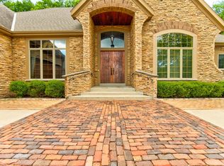 W147N9973 Emerald Ln, Germantown, WI 53022