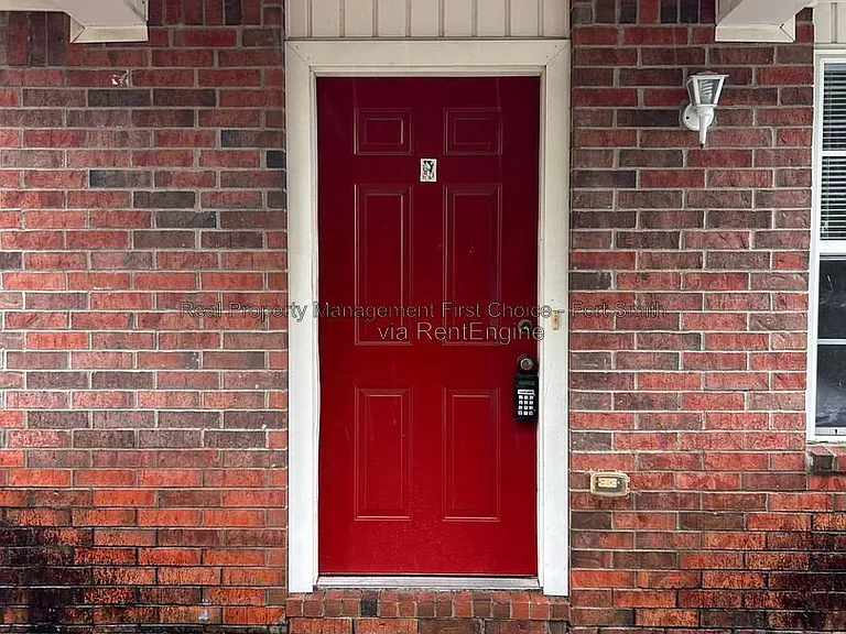 1431 Brazil Ave — Photo 1