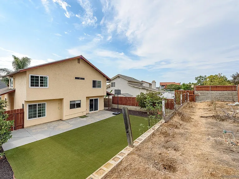 1045 Fuchsia Ln — Photo 31