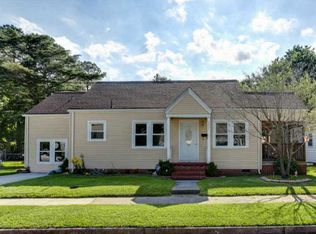 3827 Abingdon Cir, Norfolk, VA 23513