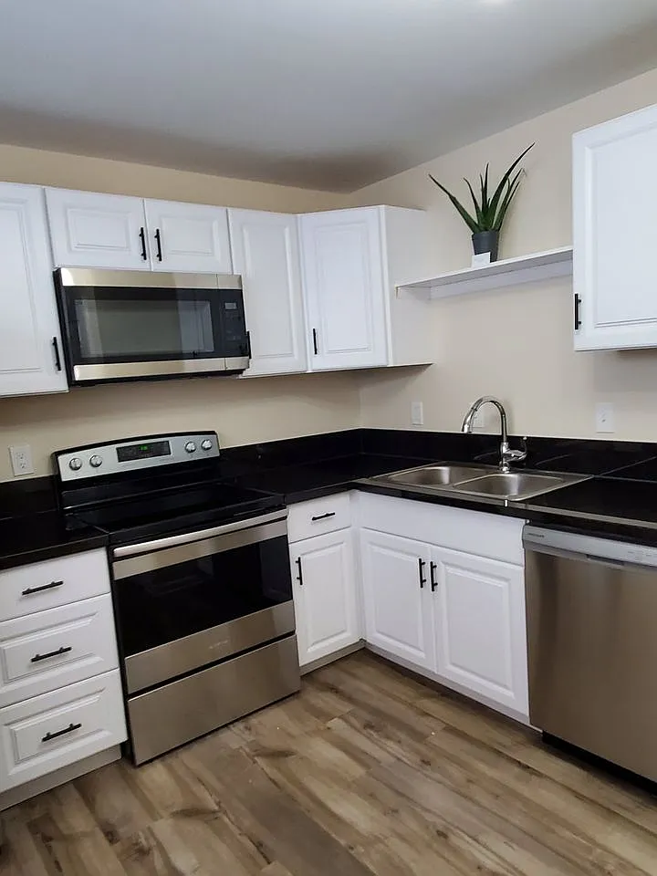 1 bed, 800 sqft, $1,010 — Photo 1