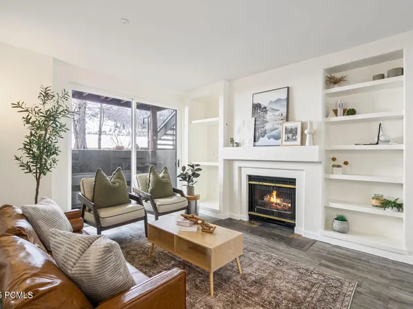 1600 Pinebrook Blvd APT H2, Park City, UT 84098