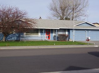 670 W Johns Ave, Hermiston, OR 97838