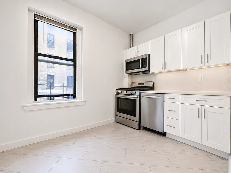 590 Fort Washington Ave #3A — Photo 6