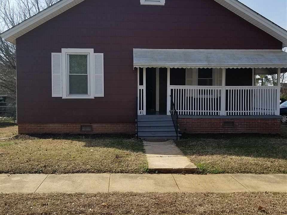 1st image of 482 Kingston St