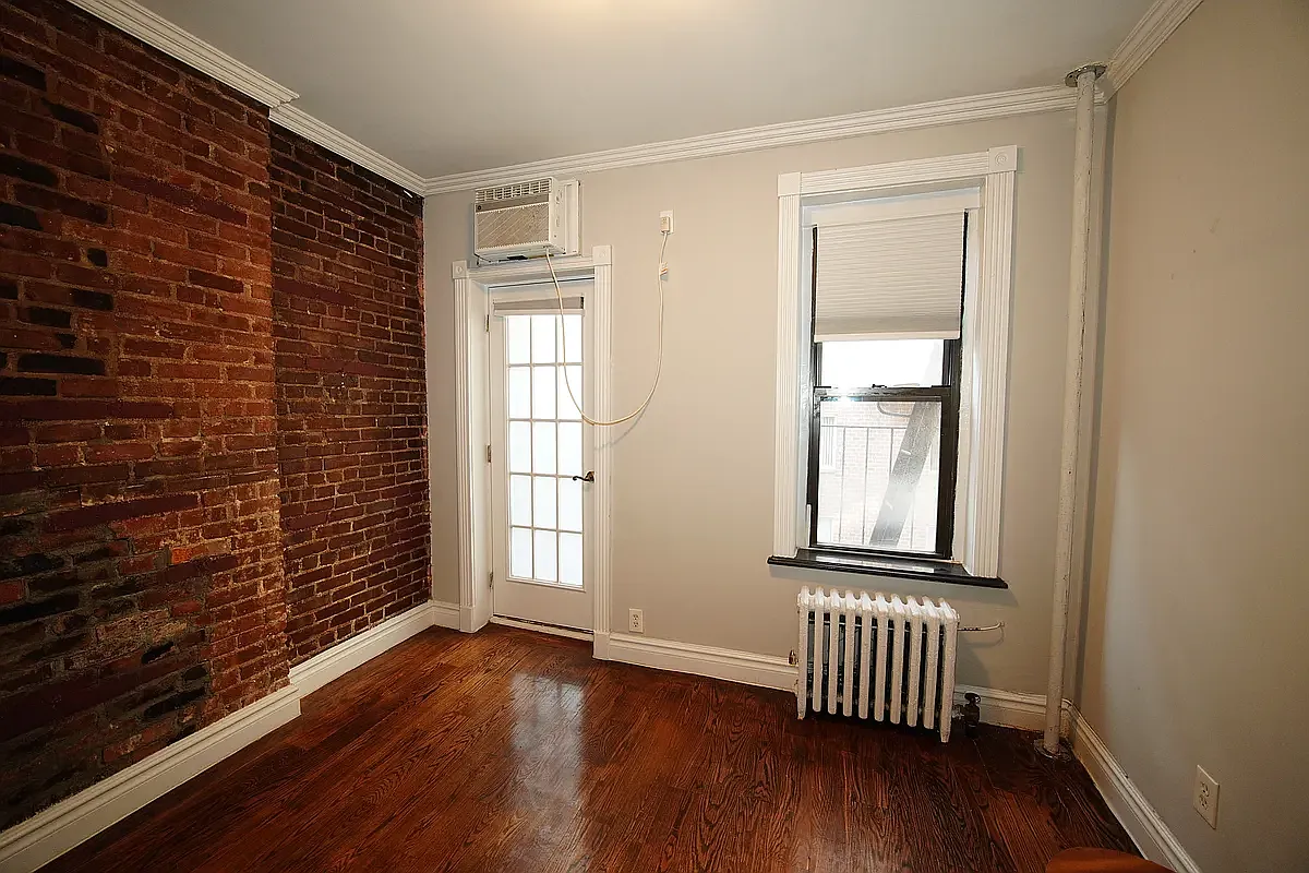 219 East 23rd Street — Photo 2