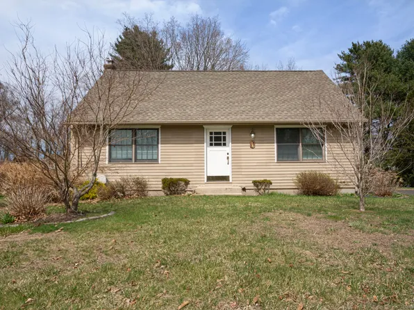 9 Bobolink Lane, Enfield, CT 06082