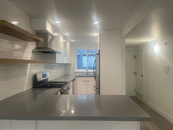 2nd image of 1267 Pacific Ave #3