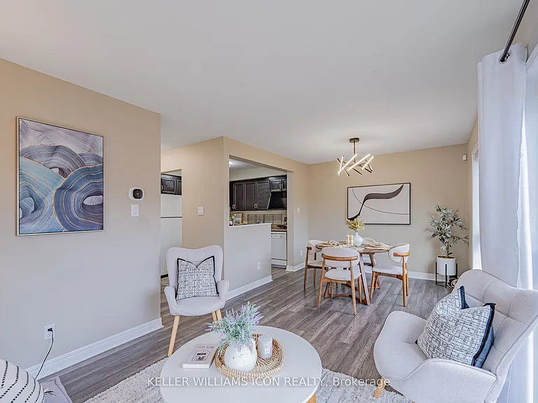 48 Blackdome Cres — Photo 13