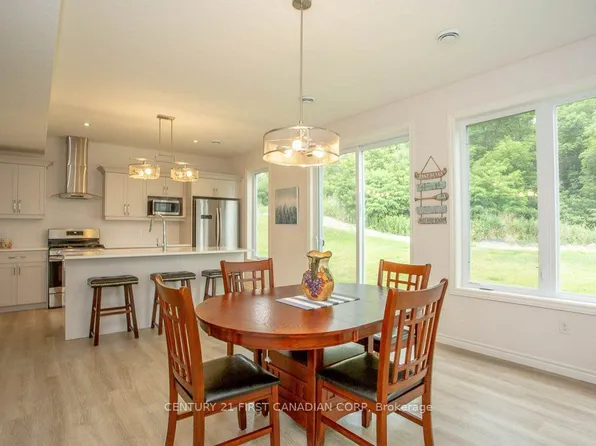 471 George St, Central Elgin, ON N5L 1C5