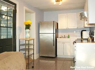 289 D St #3, Boston, MA 02127