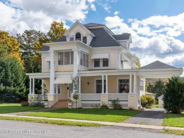 13 West End Avenue, Stamford, NY 12167