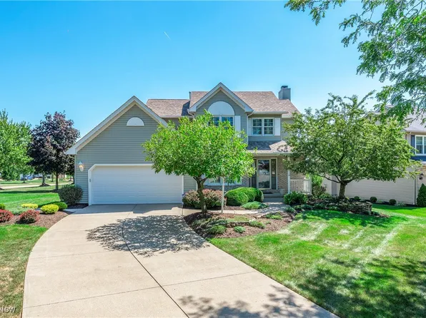 1038 Charleton Dr, Medina, OH 44256