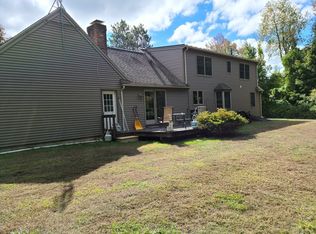 63 Hobbs Rd, Princeton, MA 01541