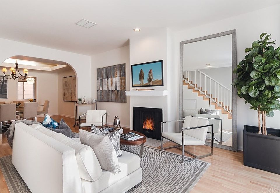 1st image of 5228 Vantage Ave APT 2