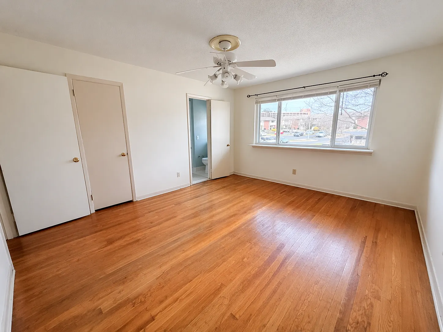 2 bed, 2.5 bath, 1190 sqft, $1,500 — Photo 4