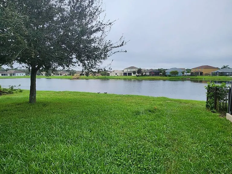 5352 Talbot Blvd — Photo 37