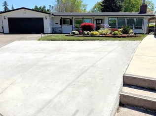 519 Shire Ct, Eugene, OR 97401