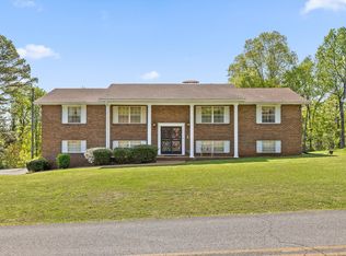 304 S Mission Ridge Dr, Rossville, GA 30741