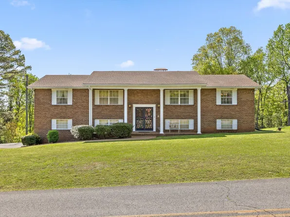 304 S Mission Ridge Dr, Rossville, GA 30741