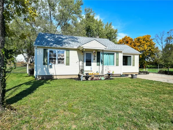 110 Dalton Ave, Carlisle, OH 45005