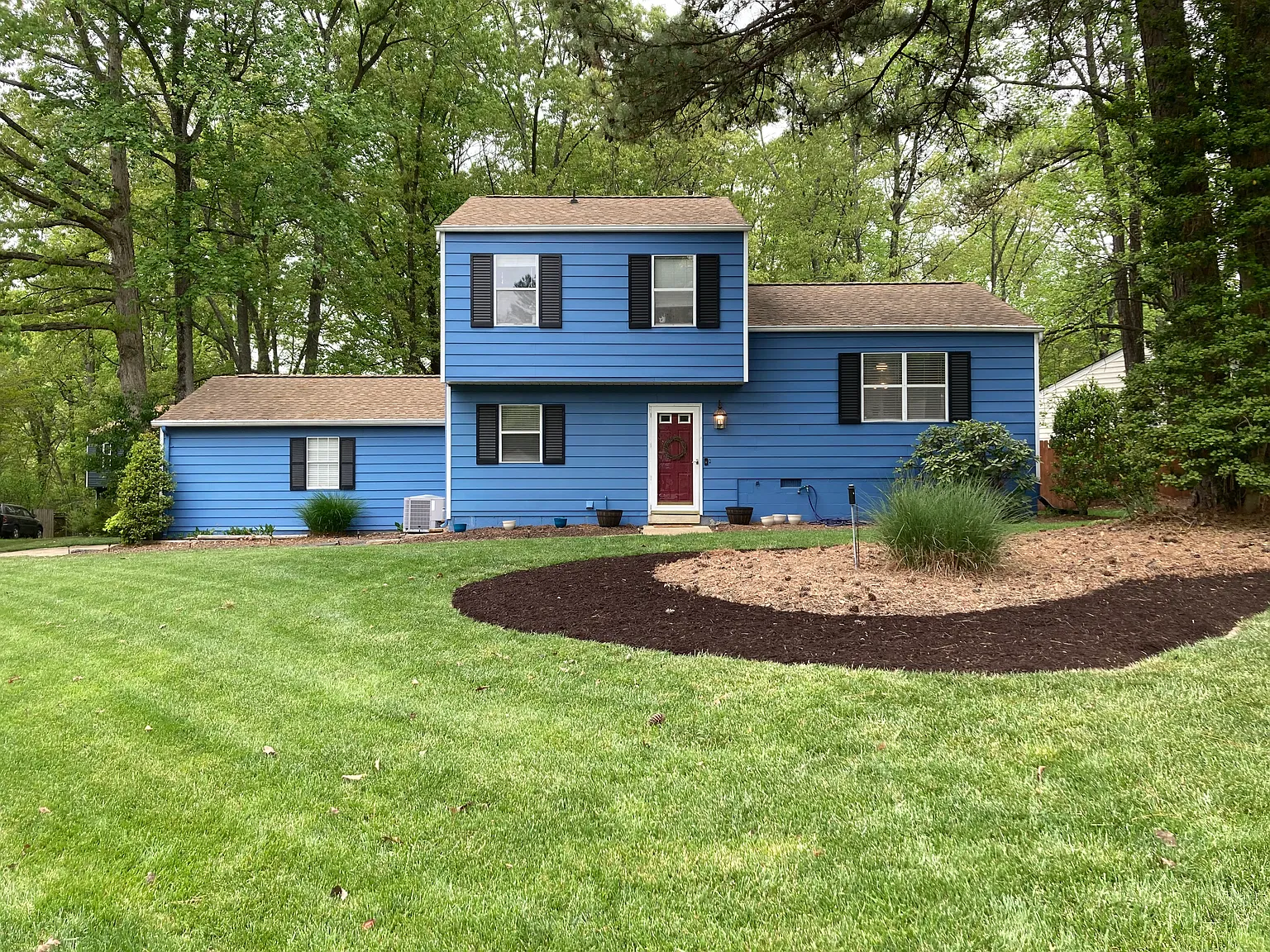 3 bed, 1.5 bath, 1333 sqft, $2,500 — Photo 1