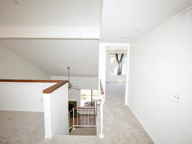 543 Victoria St #O — Photo 13