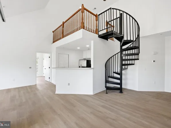 15620 Everglade Ln APT 401, Bowie, MD 20716